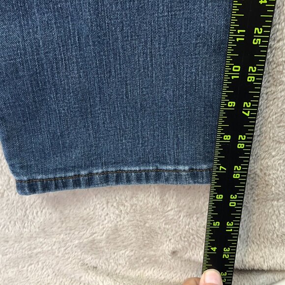 2 Lee Womens Jeans 14 Medium Lot Of Two Classic Straight Leg Mid Rise Relaxed - Picture 7 of 16